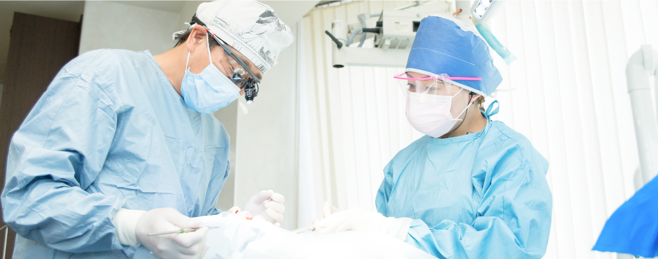 高田院長によるインプラント手術